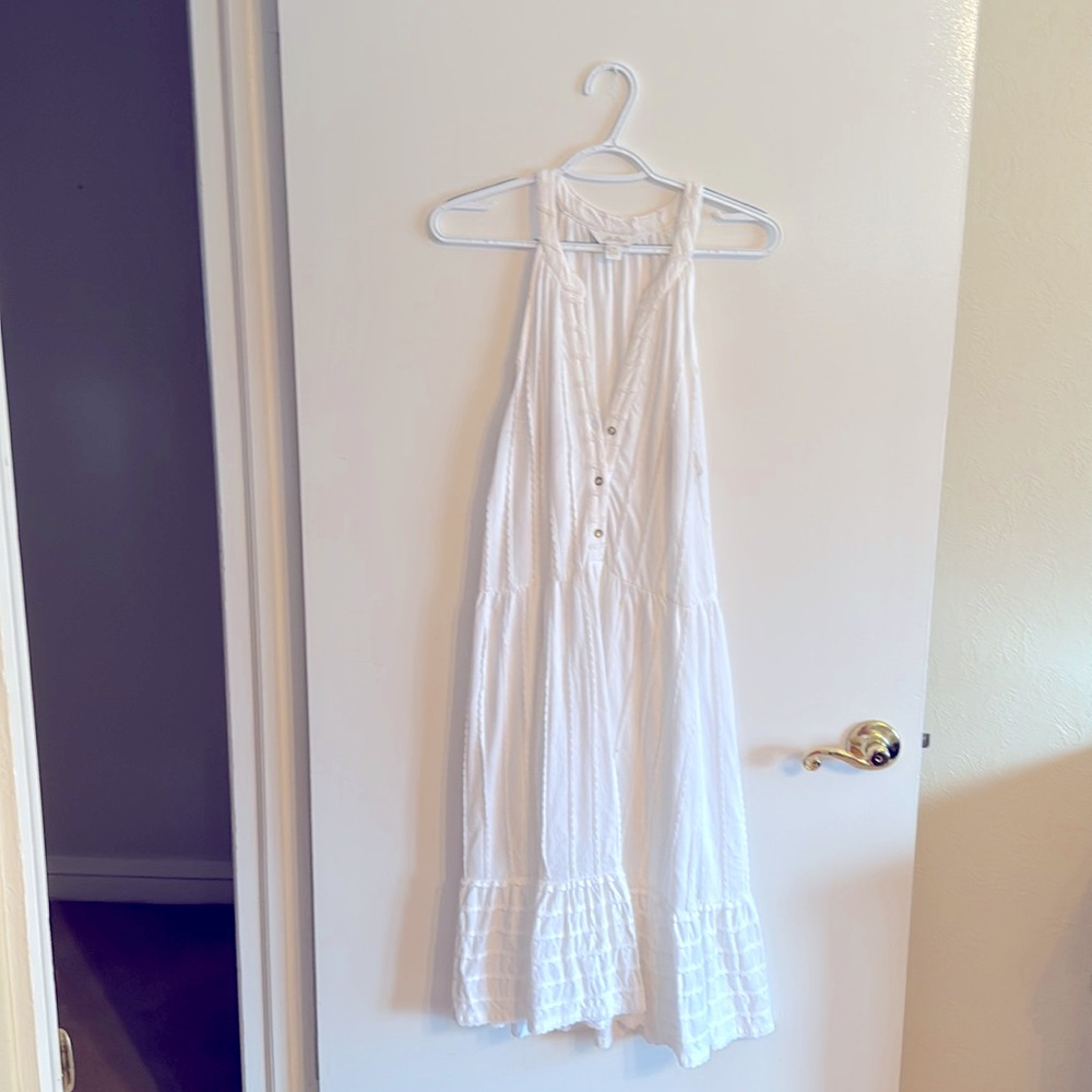 Lilly Pulitzer Lennox swing Dress is white.
